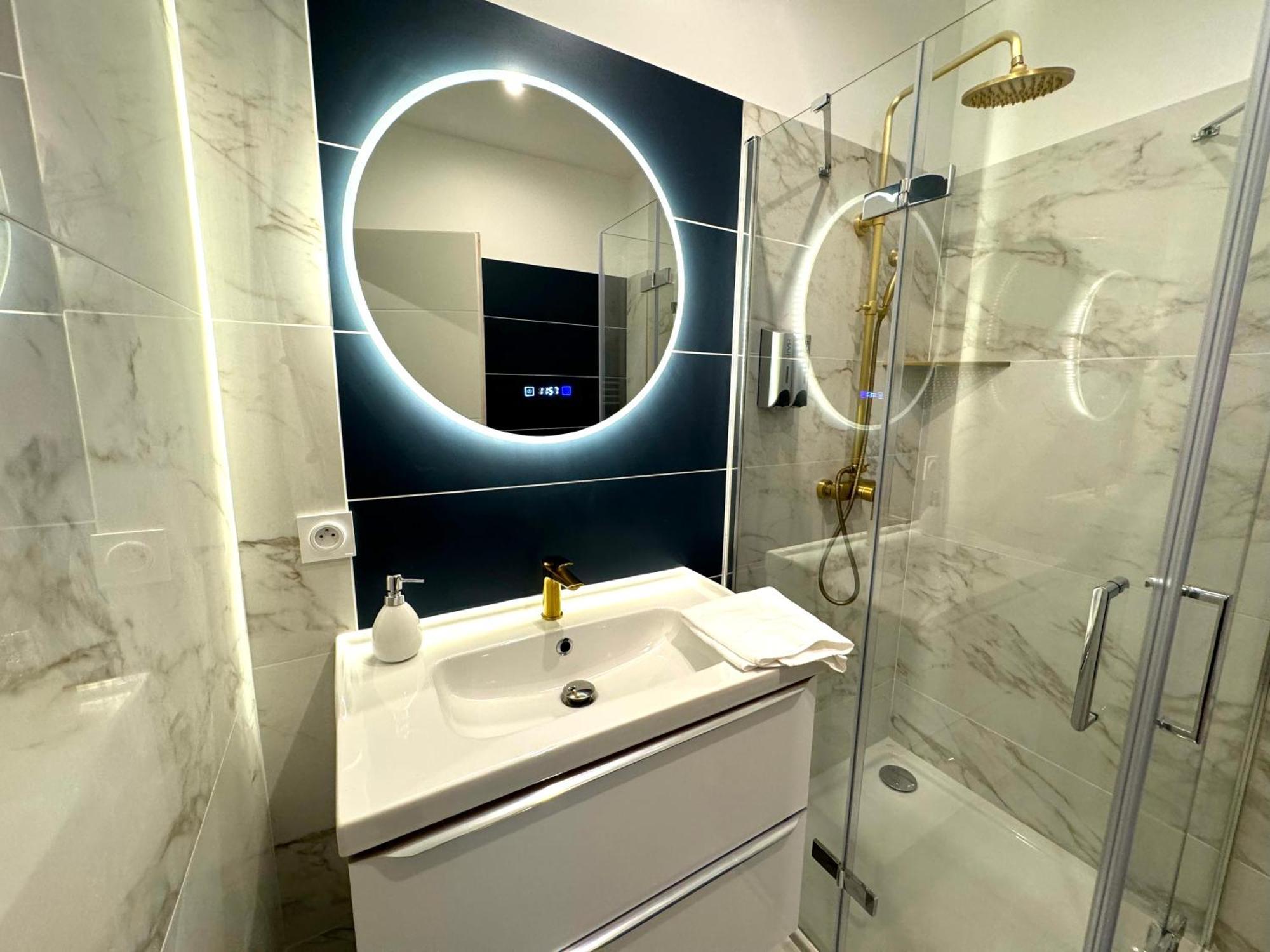G1 Familial Lumineux Rdc Centre Apartment