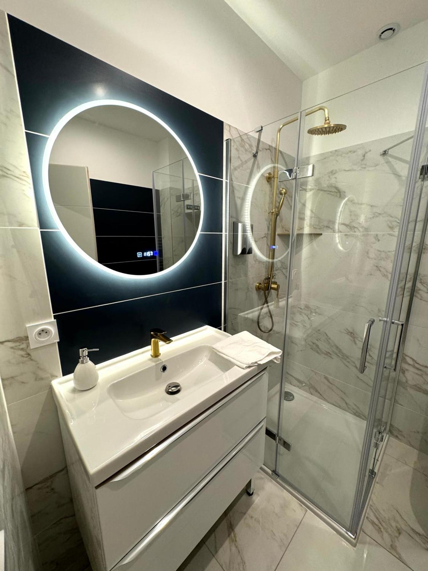 G1 Familial Lumineux Rdc Centre Apartment Angouleme